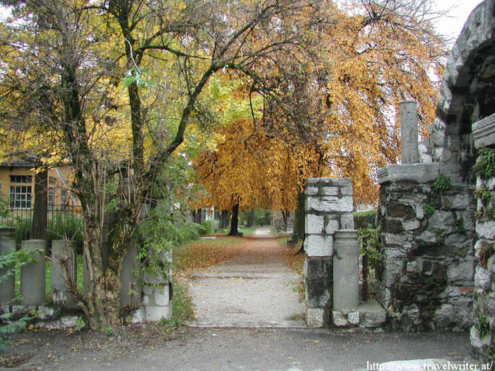 928775_ljubljanaautumnromanwall021019g (700x525, 148Kb)